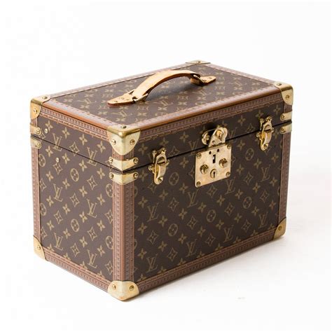 louis vuitton cosmetic case|louis vuitton toiletry hard case.